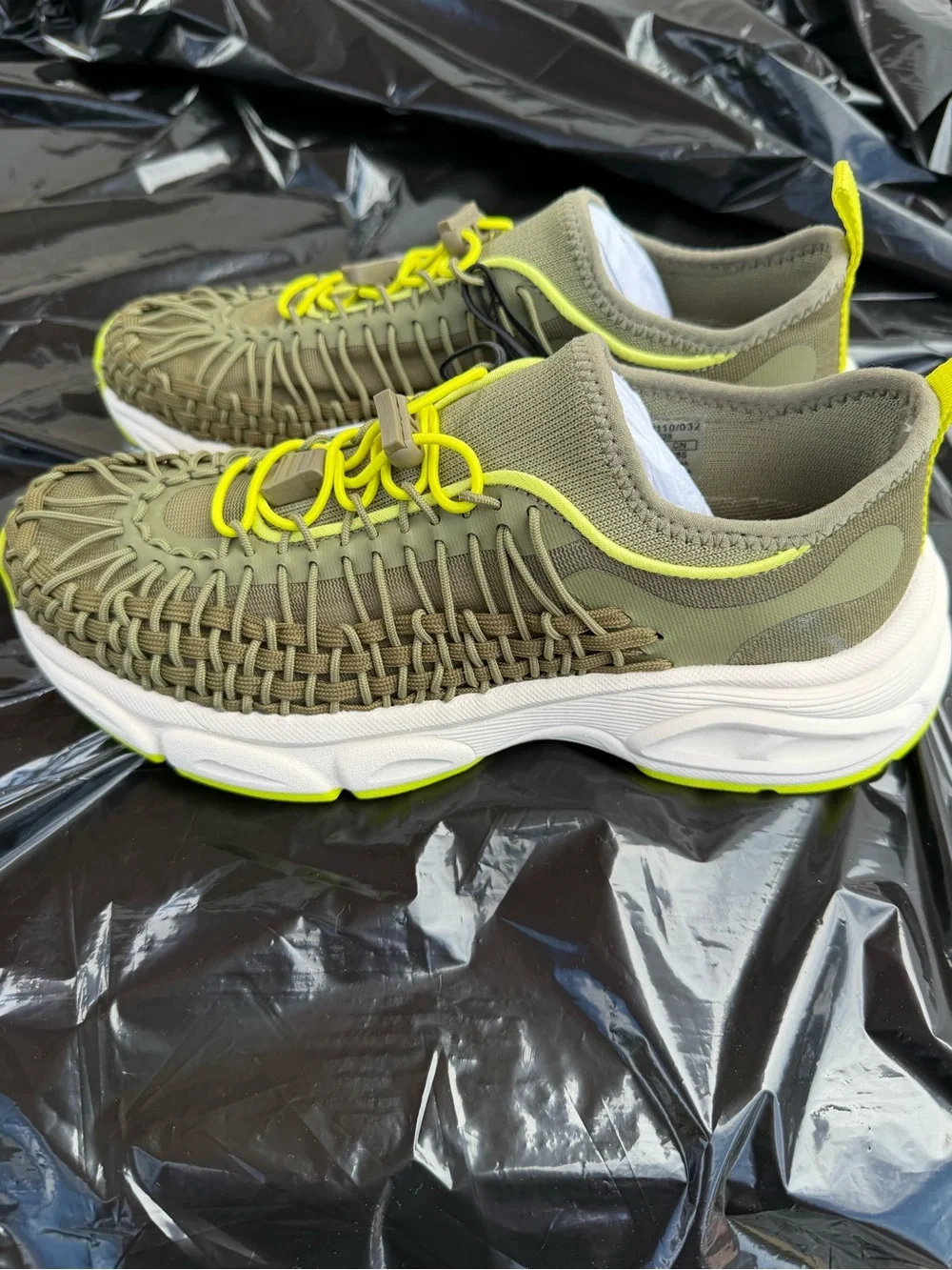 Zara Olive Green and Neon Yellow Woven Sneakers